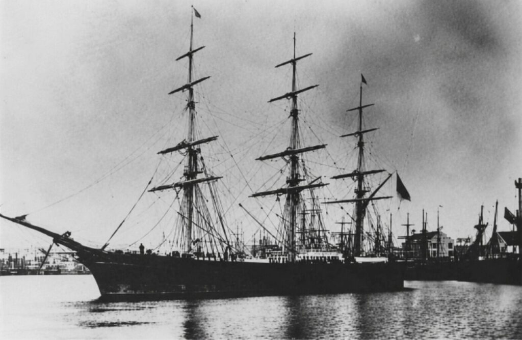 The Searchers Group - Michael Flanagan - port and old vessels photo